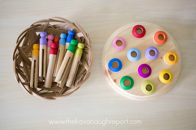 DIY Color Matching Pegs for Toddlers 
