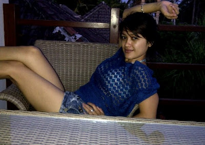 Cewek Mulus Cantik Berbaju Seksi Menggoda - Dunia Tante dan ABG