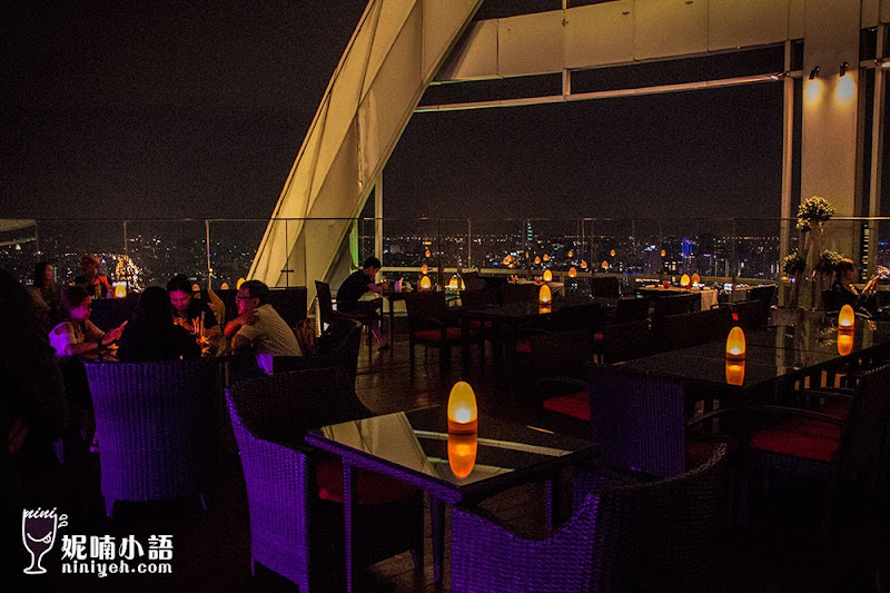 【曼谷景點】Red Sky Bar。消費門檻最低的雙層高空酒吧