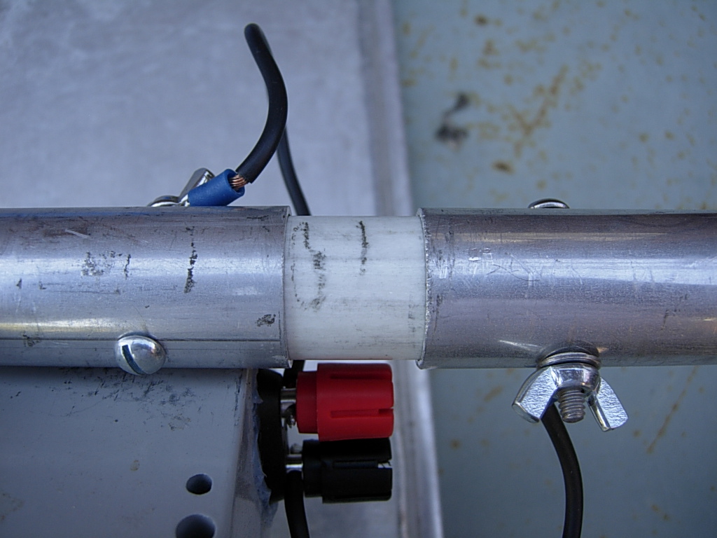 W7YV Ham Radio RF Baluns and 20M Vertical Antenna Photos