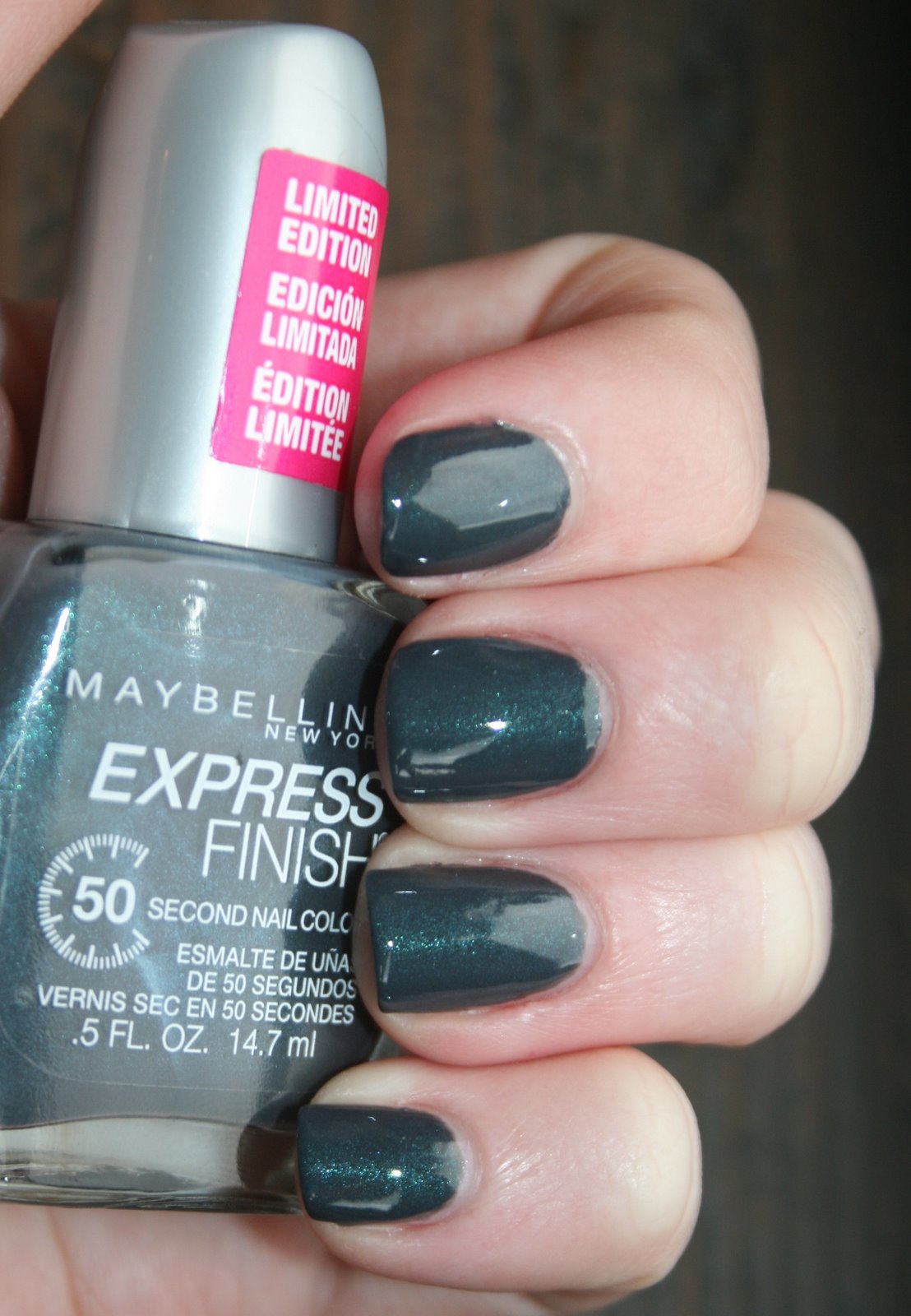 Maybelline Cool Couture swatch