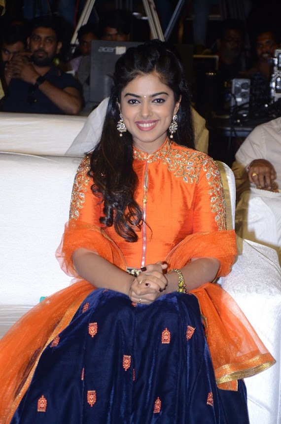 Siddhi Idnani - Jamba Lakidi Pamba Pre Release