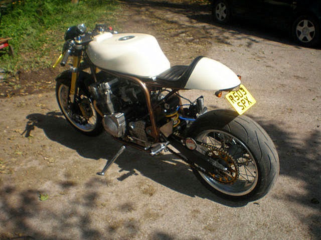 Suzuki Bandit 400 Cafe Racer