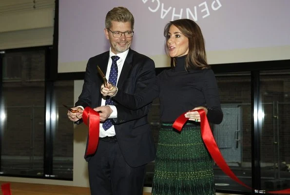 Princess Marie wore Baum und Pferdgarten Cyrila Skirt, and she wore Zara ankle boots and carried her Tara Jarmon bag