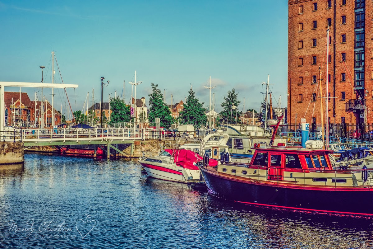 Hull, City 19/69 in the UK Cityscapes Project | Mandy Charlton ...