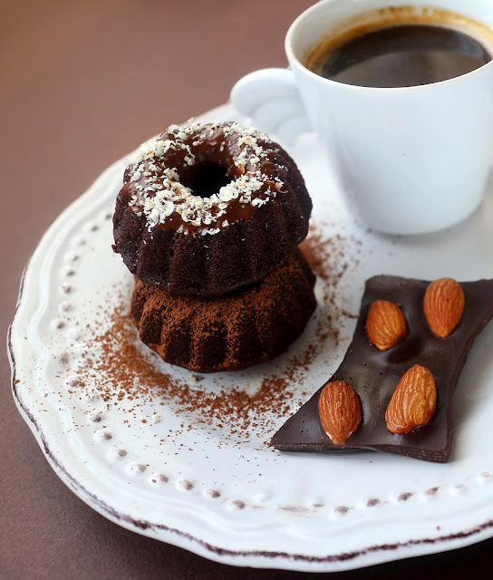 Веган шоколадово кексче „брауни” за 100 калории