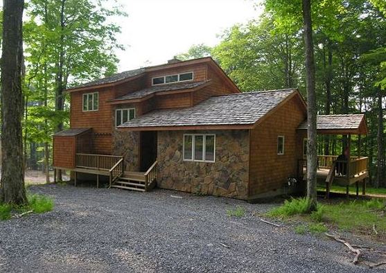 Woods End 32 Maple Lodge