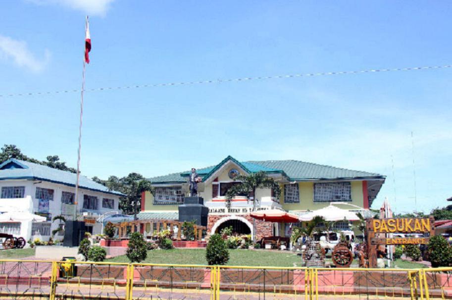 The Silent Heel August 2015