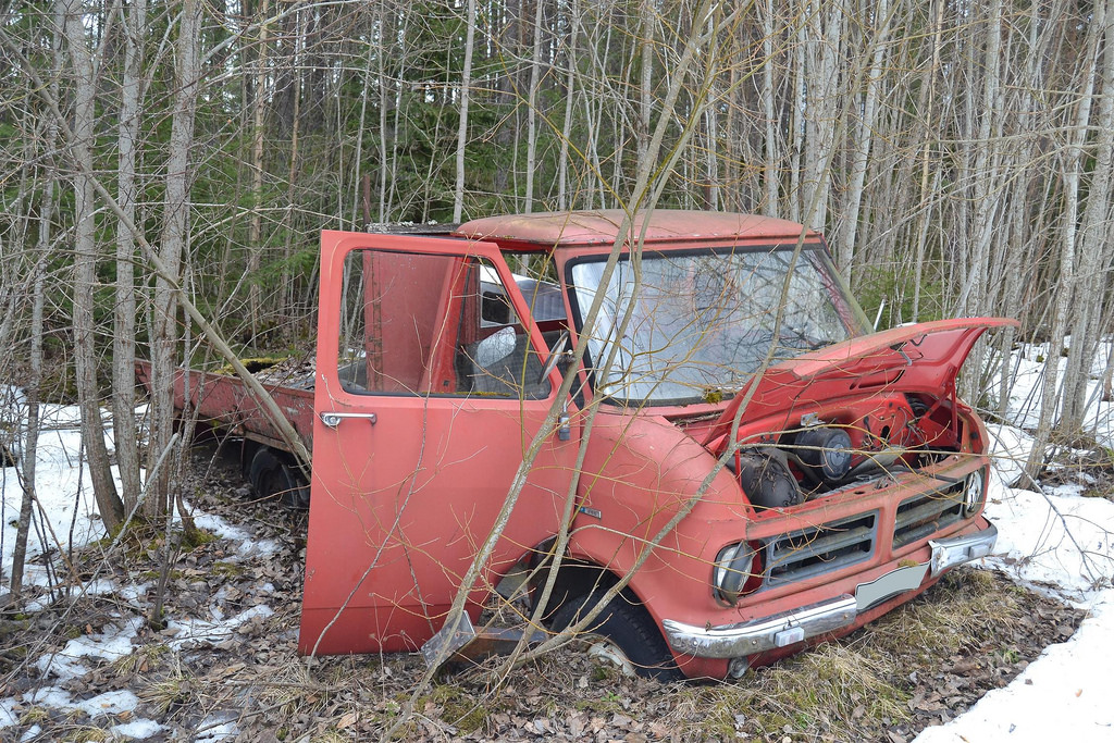 Bedford CF2 Van Junkyard Sunday's