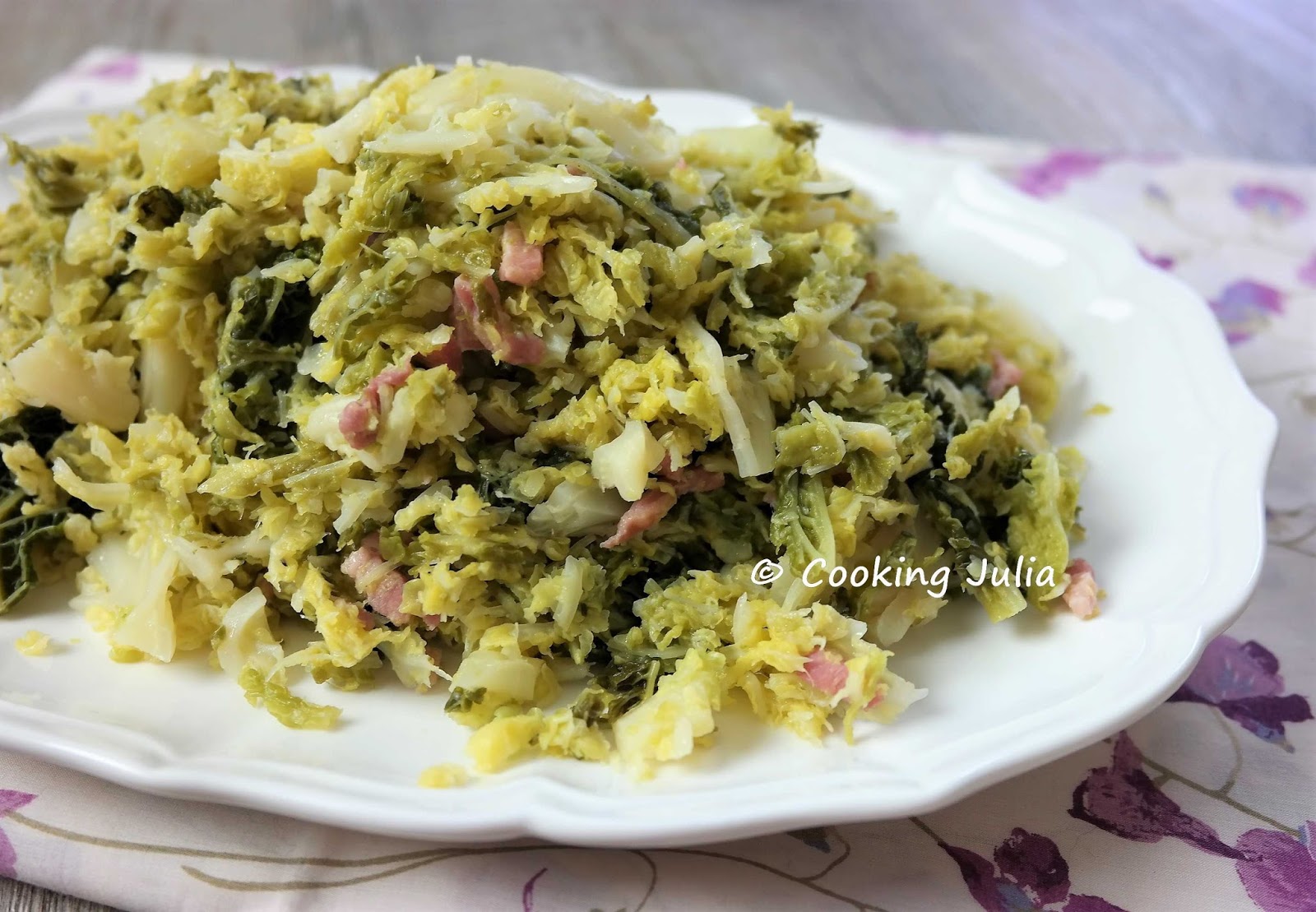 Cooking Julia Chou Vert Frise Aux Lardons