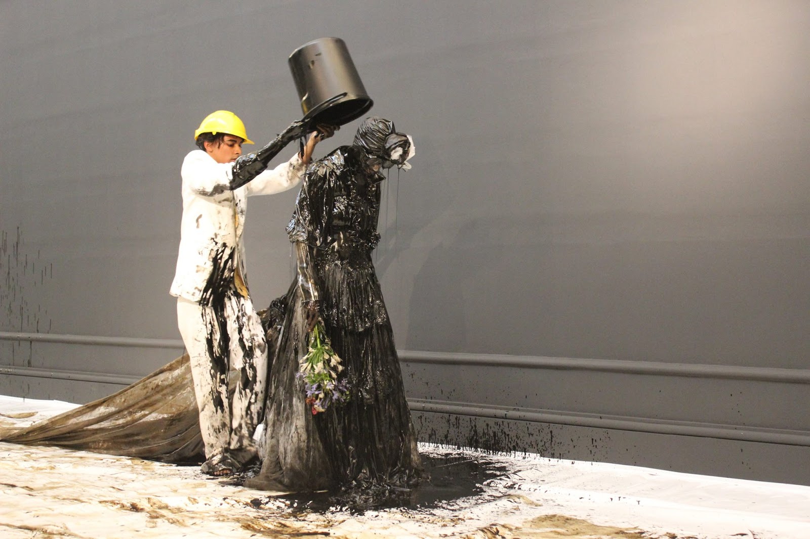 Jelili Atiku Let Me Clutch Thee