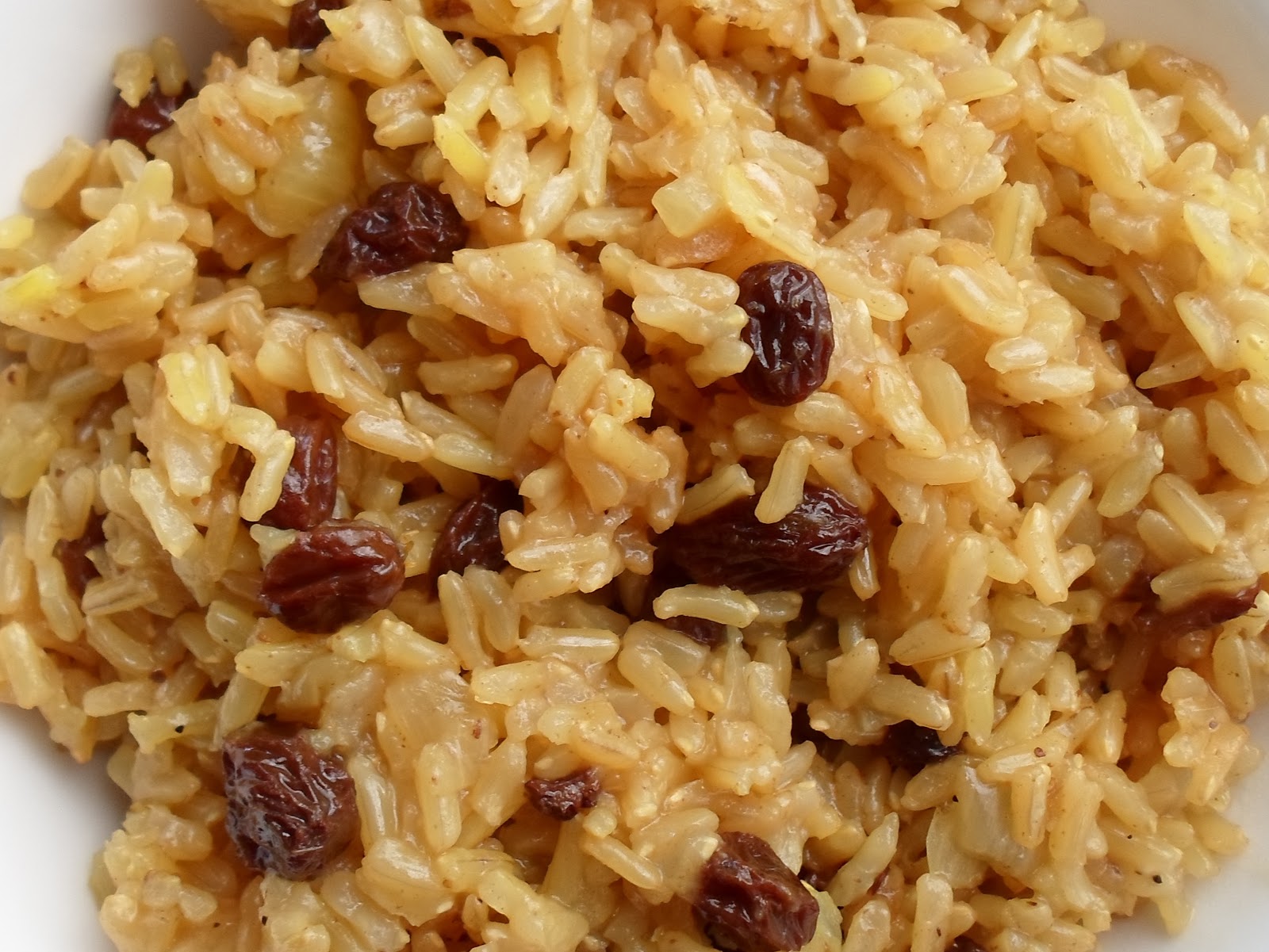 Happier Than A Pig In Mud Brown Rice with Curry and Raisins, Instant
