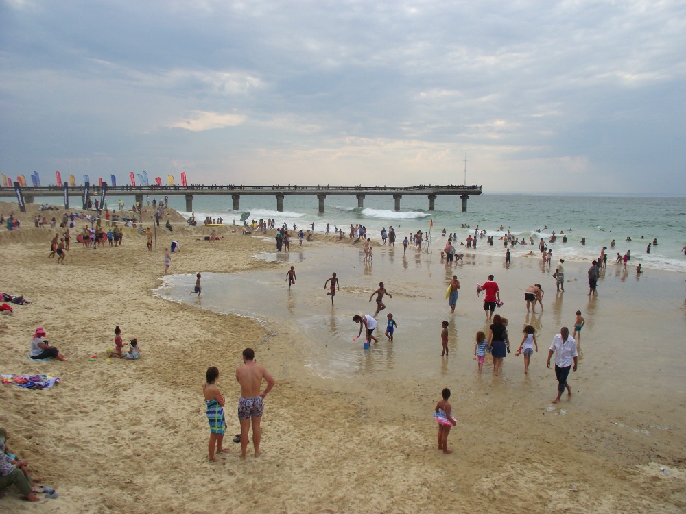 Port Elizabeth Daily Photo Splash Fest beach goers