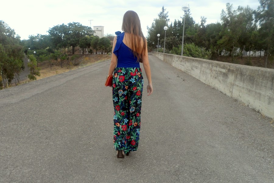 BODY & FLORAL PALAZZO