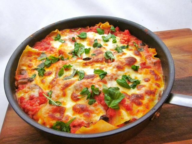 Around the Table: Loving Food in RI & Beyond : Skillet Lasagna