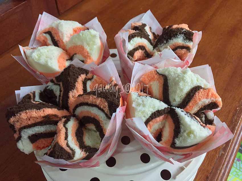 Resep Bolu Kukus Cantik Yang Mekar Maksimal Resep Bolu Kukus Cantik Yang Mekar Maksimal