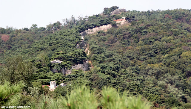 Muralla de Seúl en la montaña Bugaksan