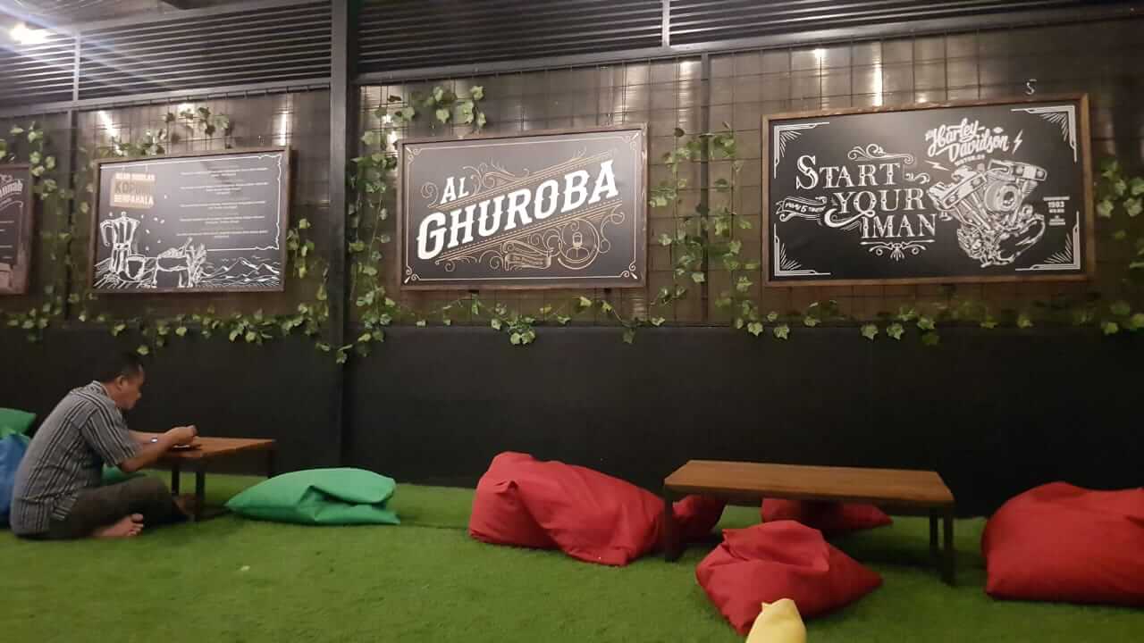 rooftop cafe Umaro Gunung Batu Bandung rooftop cafe Umaro Gunung Batu Bandung