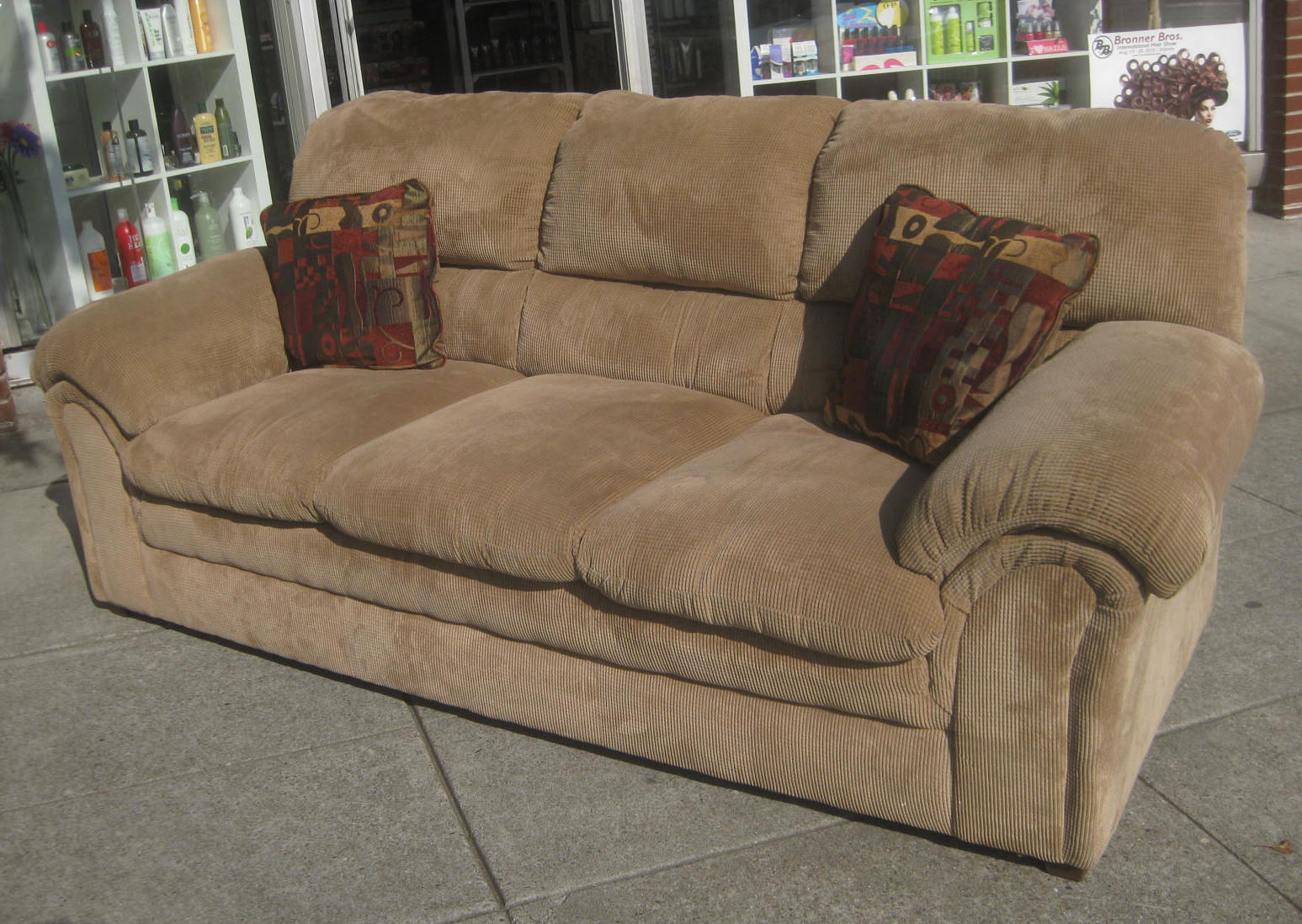 UHURU FURNITURE & COLLECTIBLES SOLD Beige Sofa 100