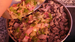 Gastronomicous en español...: Samy's dish... Tacos de Albañil...