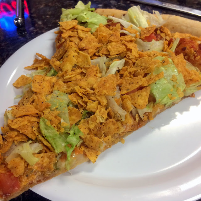 𝗦𝗟𝗔𝗞𝗜𝗡𝗚𝗙🍩🍩𝗟 Five Guys arrives on Mills Civic Parkway while NYC Pizza