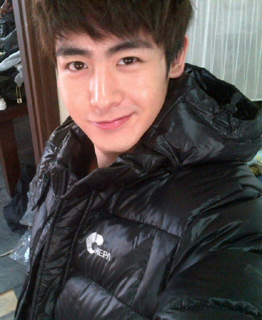 [Picture] 2PM's Nichkhun snapped a new selca! 