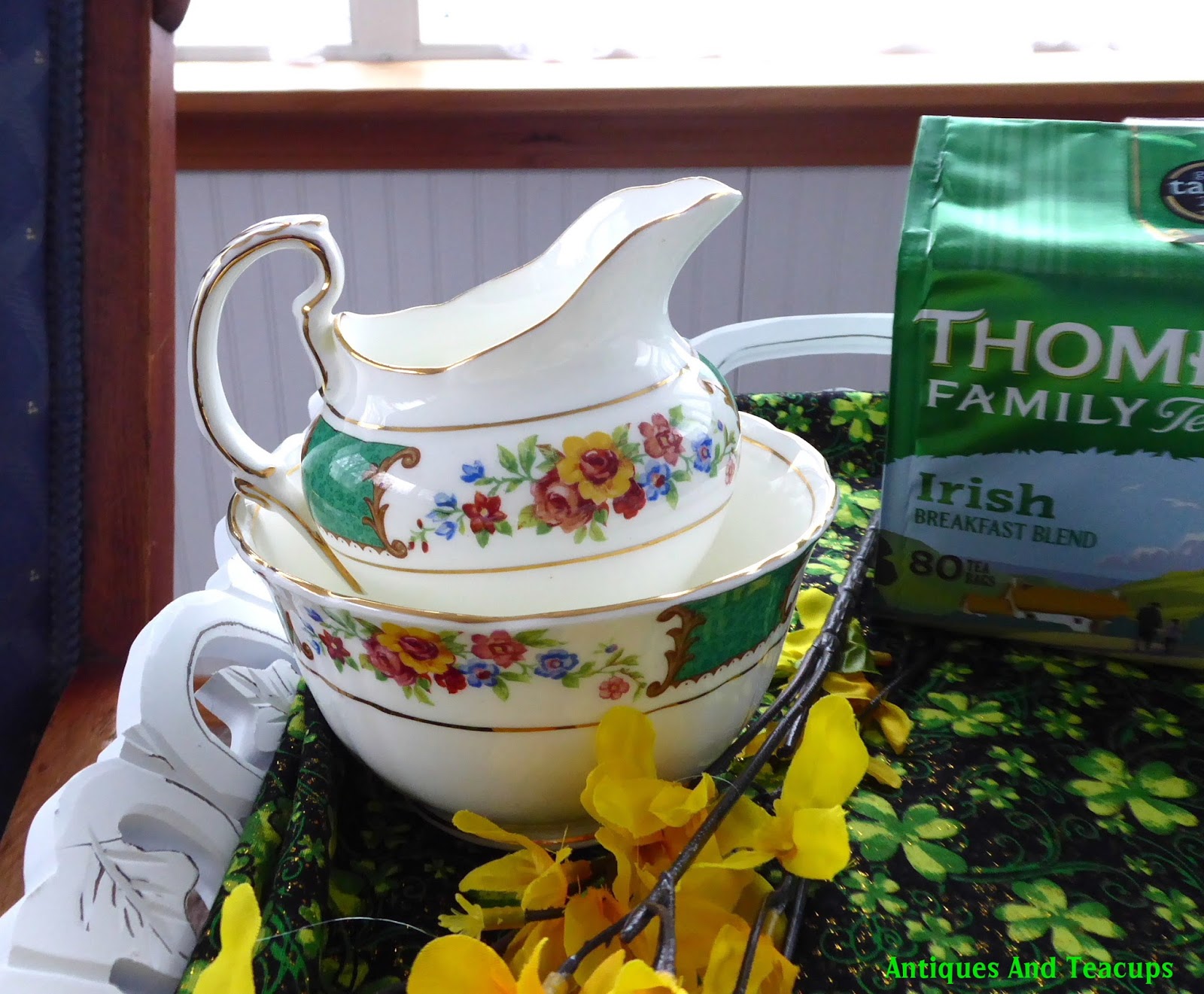 Antiques And Teacups: Tuesday Cuppa Tea, Irish Lingers Still, Irish