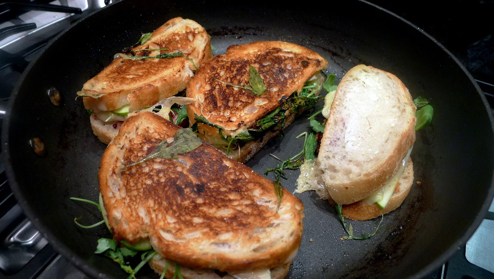 newFOOD tuesdayz Brie and White Cheddar Grilled Cheese with Apples