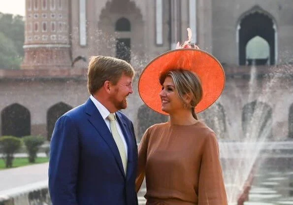 Queen Maxima wore Natan dress at the India-Netherlands Tech Summit. Queen visited the Mughal-era Safdarjung's Tomb in New Delhi