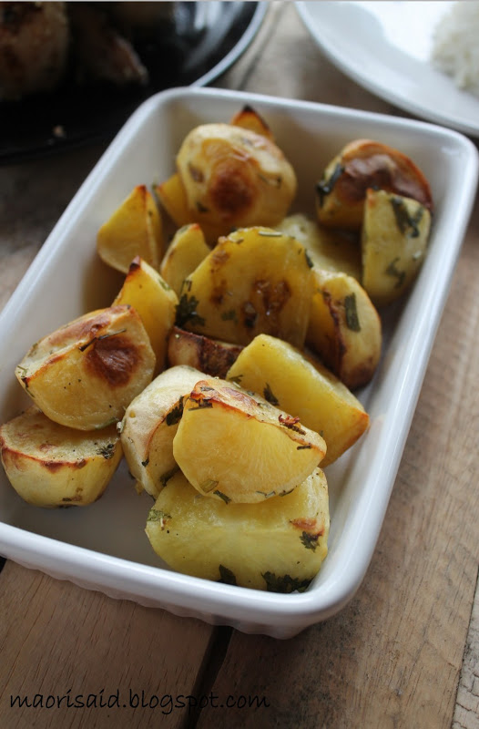 Mori's Kitchen Roasted Black Pepper Chicken with Sesama Seed dan Fried