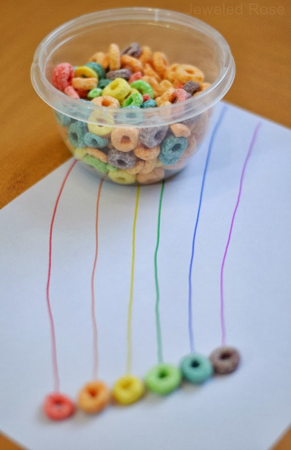CEREAL RAINBOW: CRAFT FOR KIDS (great for all ages!) #kidscrafts #rainbowcrafts #kidsactivities 