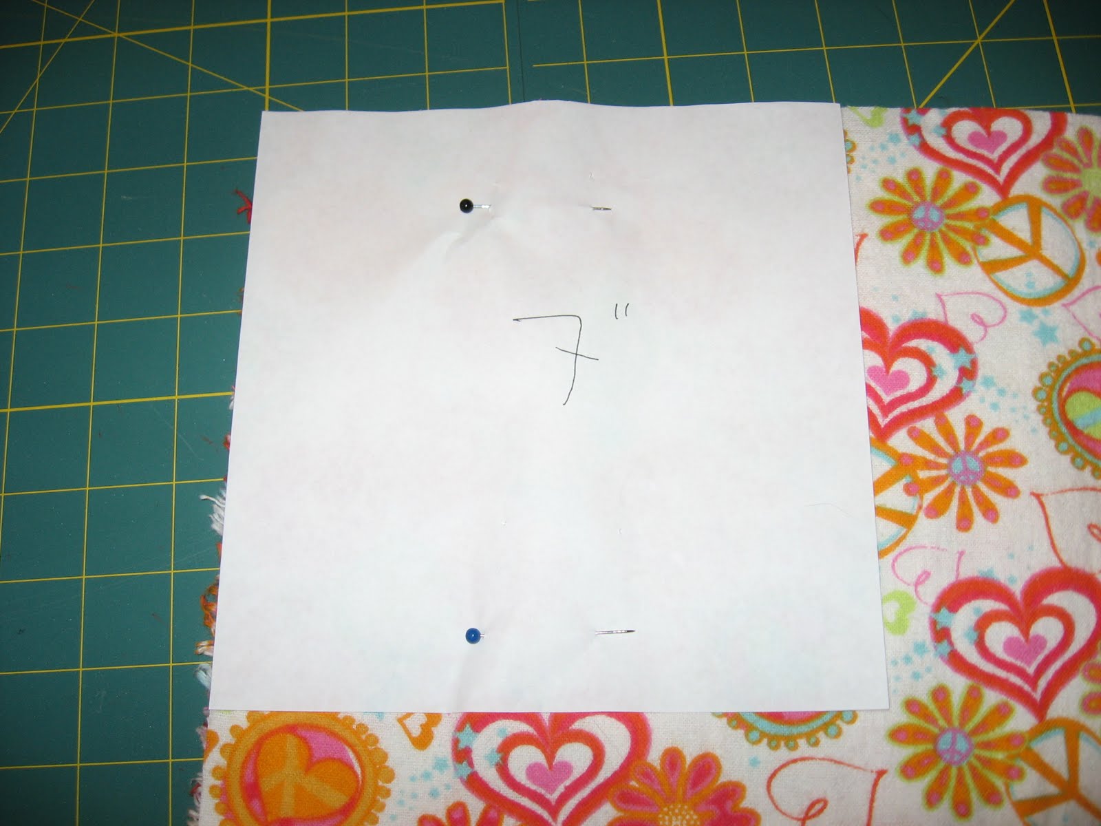 My life, in snippets Mini Crib Sheet Tutorial