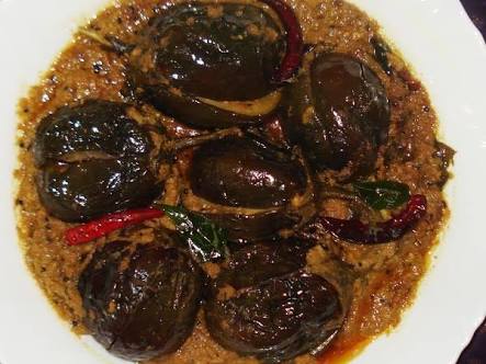 स्पाइसी बैंगन बनाने की विधि - Spicy Began Recipe in Hindi स्पाइसी बैंगन बनाने की विधि - Spicy Began Recipe in Hindi