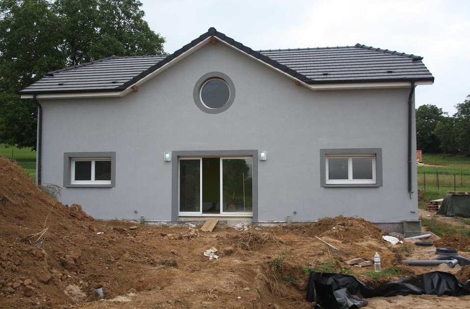 Autoconstruction de notre maison Façade, peinture et consuel!