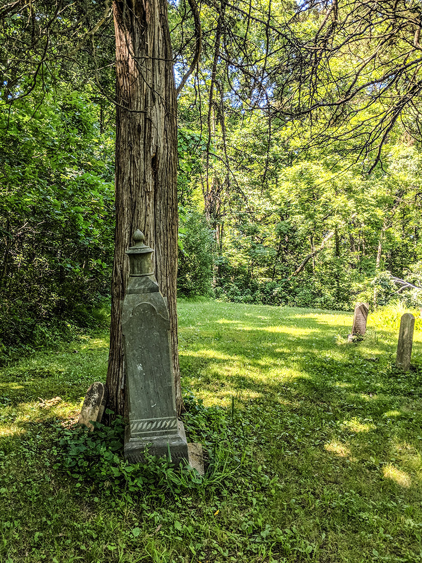Cemetery on Old Orchard Pass Trail