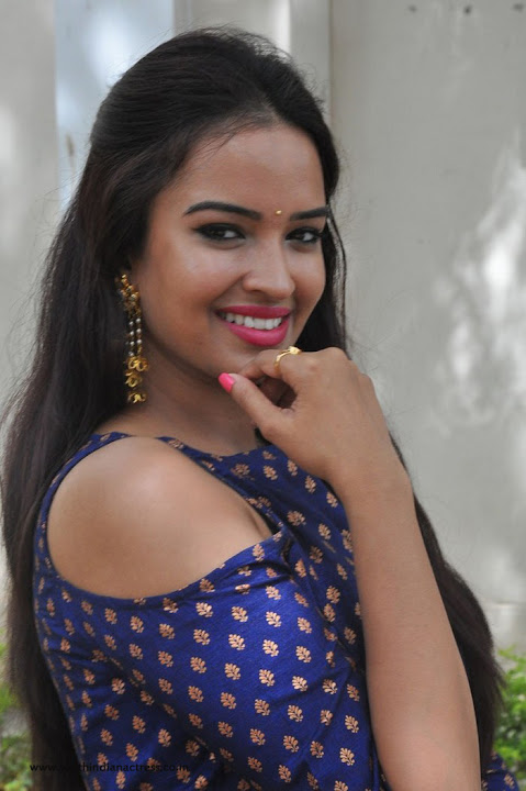Pujita Ponnada