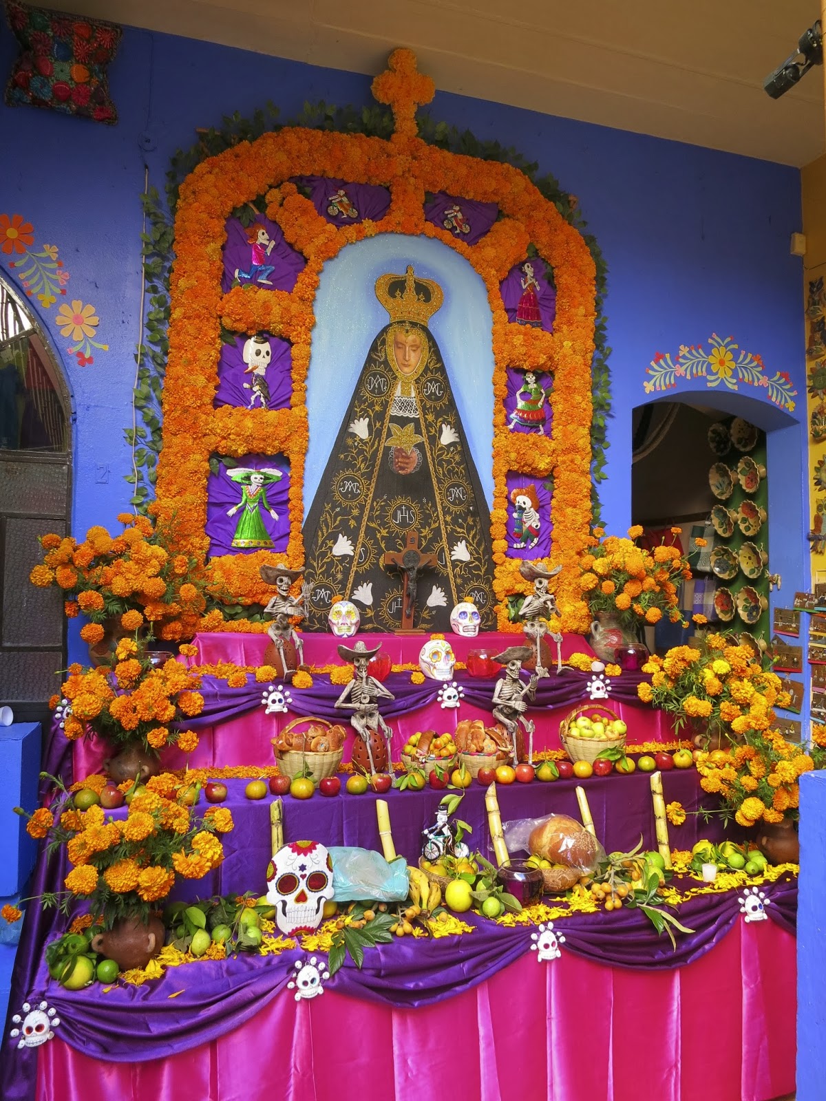 altar el dia de los muertos altar el dia de los muertos