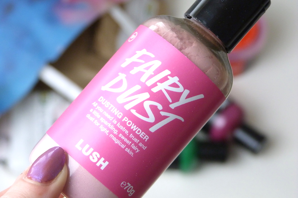 Lush // Fairy Dust Dusting Powder review Lucyy Writes