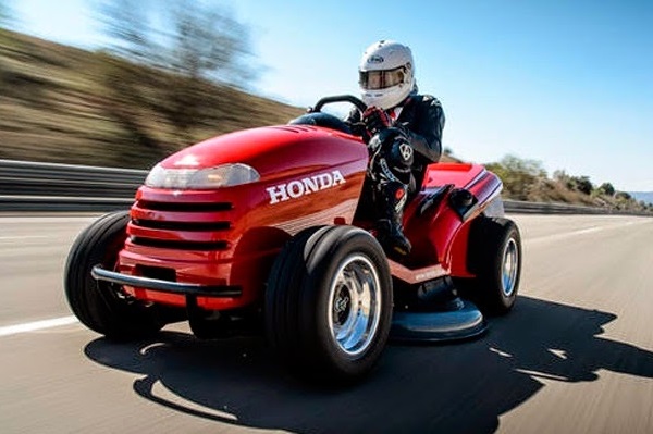Honda Mean Mower cortadora de césped más rápida del mundo
