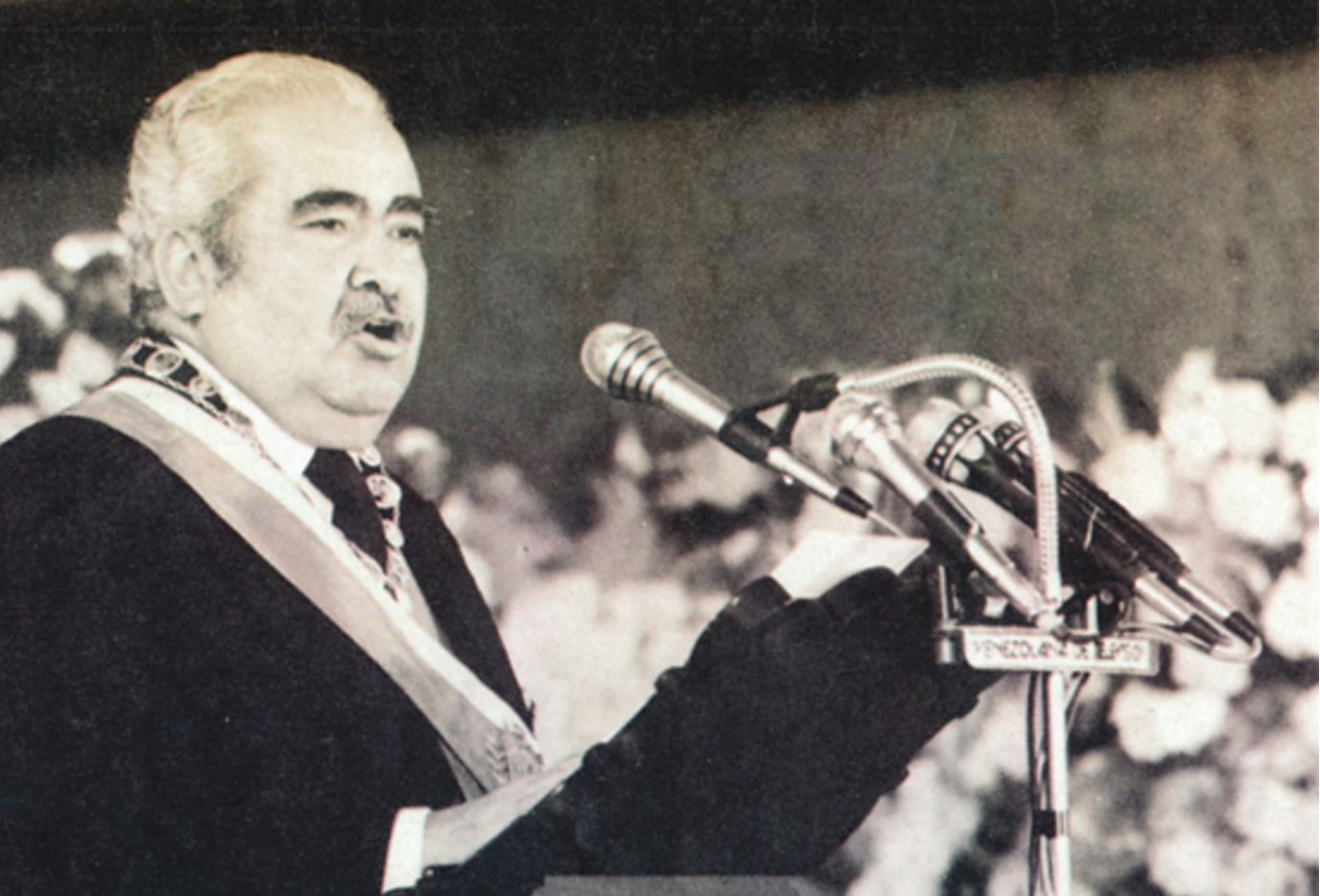 Fotos y Biografía del Presidente Luis Herrera Campins