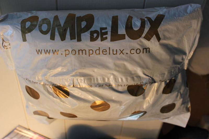 Onnela maalla POMP de LUX