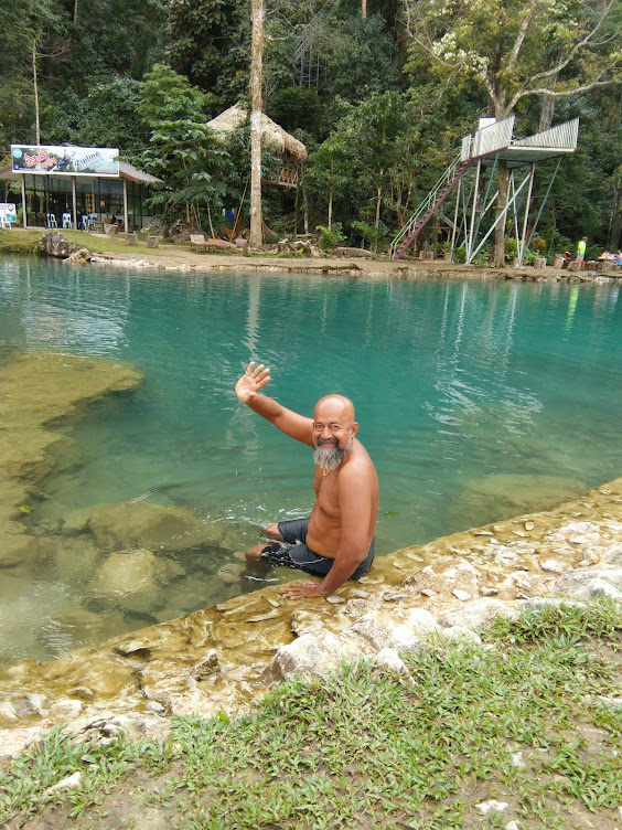 What it feels to swim in a "BLUE LAGOON " ? In "BLUE LAGOON-2 " in Vang Vieng