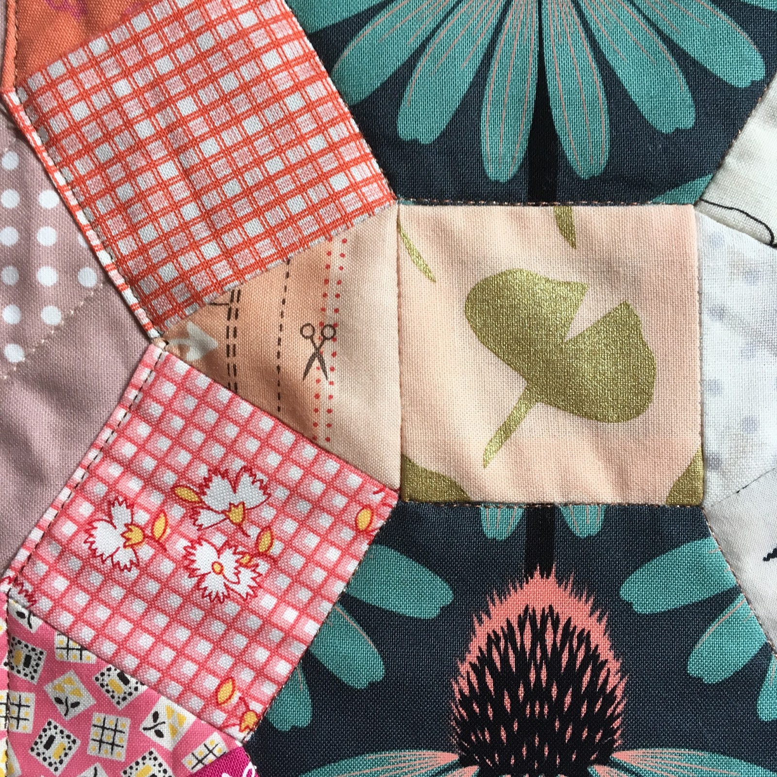 Fussy Cutters Club We Are All Connected mini quilt / CHARM ABOUT YOU