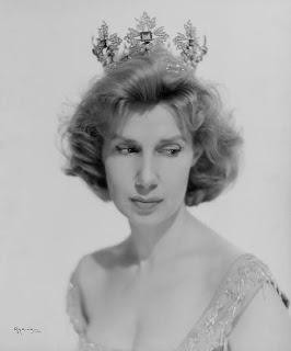 [Image: duchess_alba_1956.jpg]