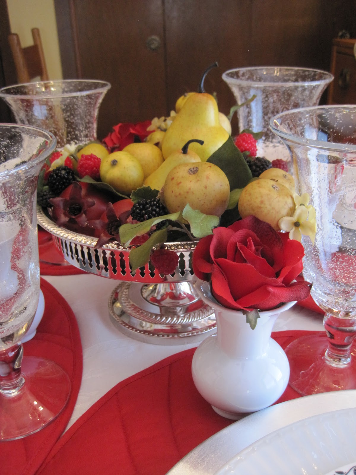 On Crooked Creek Traditional Christmas Tablescape.