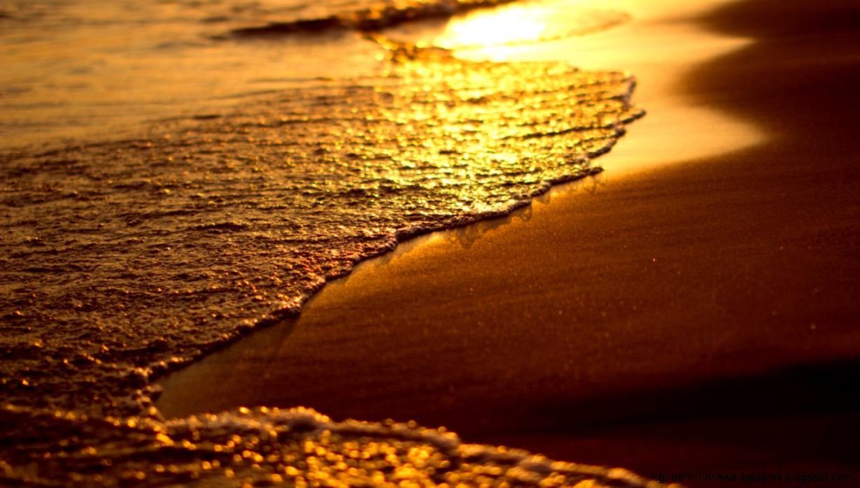1366x768 Beach Wave Sunset Wallpaper