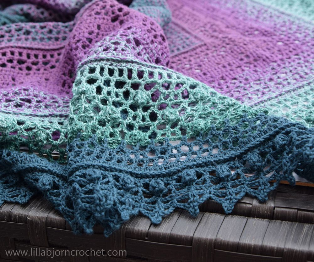 Grinda Shawl MAL. This design is about the sea and wild nature of small island. #Free crochet pattern by www.lillabjorncrochet.com