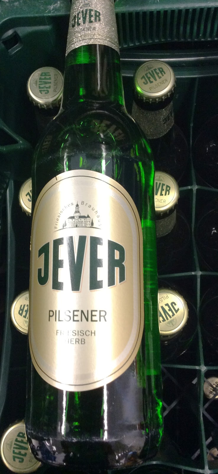 OUTSTANDING WINES. BEER 12 JEVER PILSENER