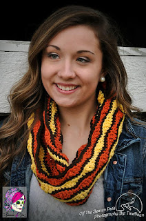  Retro Ripples Infinity Cowl / Scarf crochet pattern from Glamour4You