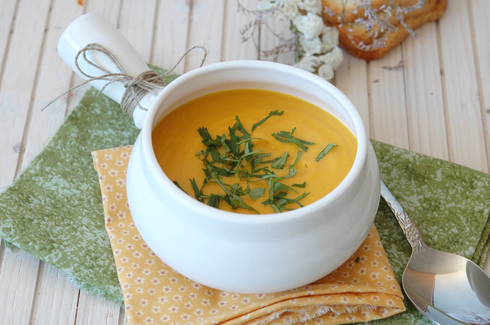 Crema de zanahoria, leche de coco y jengibre